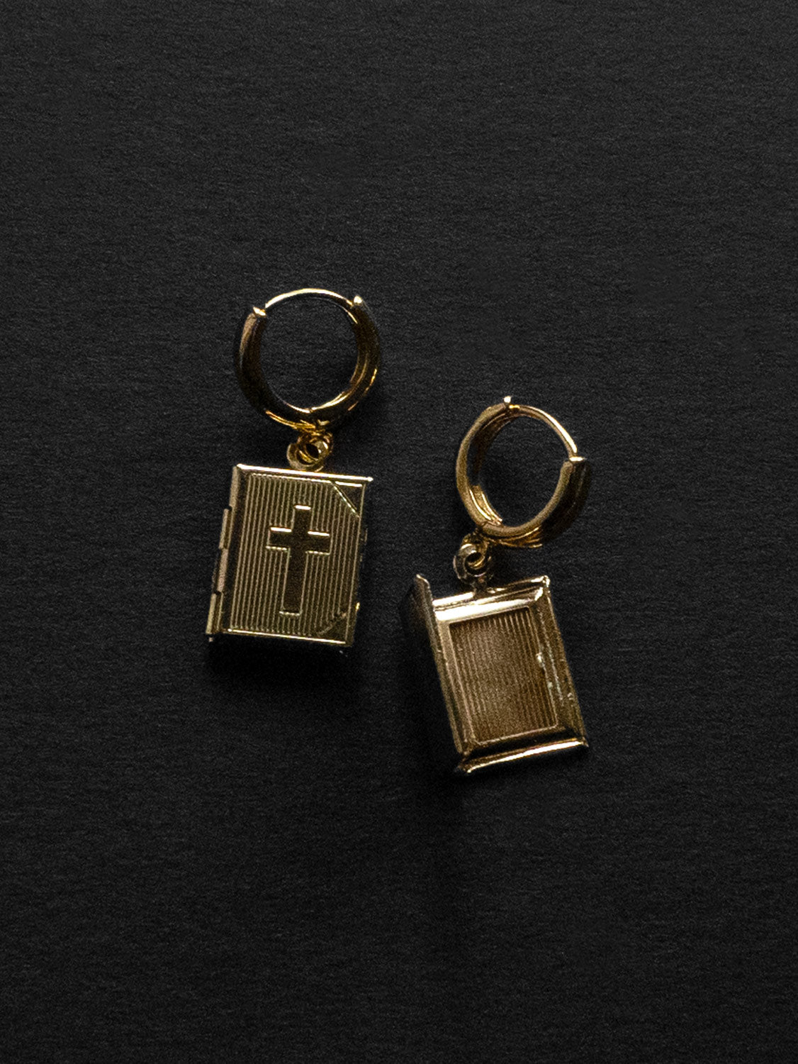 Book Locket Huggies   Gold3