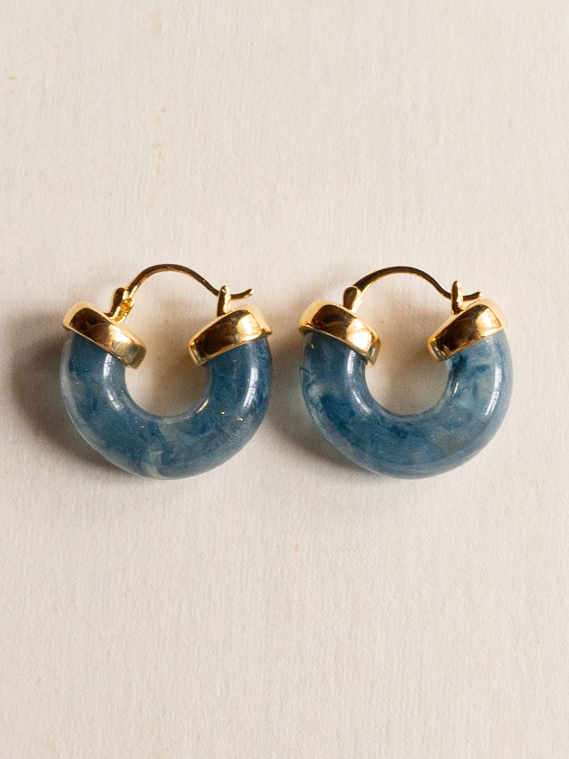 Chic Round Resin Hoops - Blue
