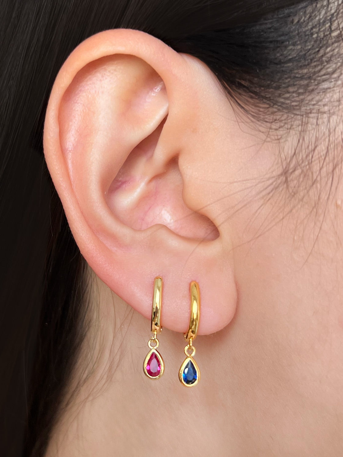 Classic Teardrop Huggies, S925 - Magenta, Gold