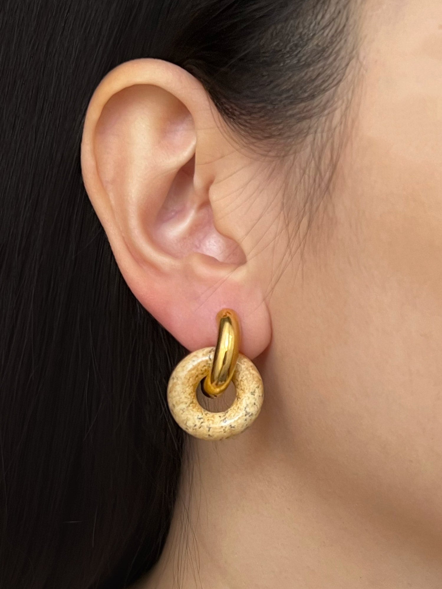Donut Hoops, Silver - Sandstone