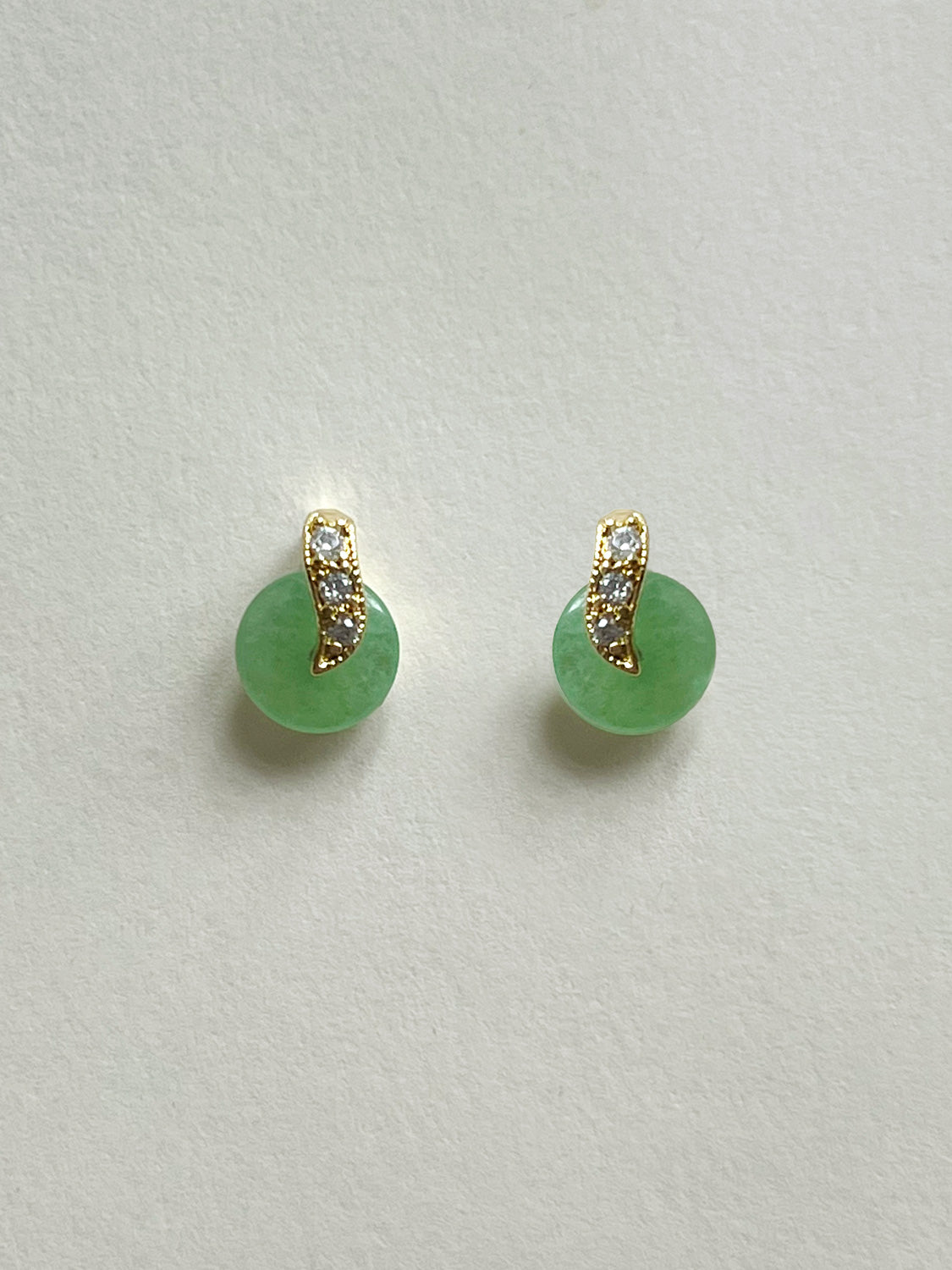 Tiny Jade Donut Earstuds   Light Green