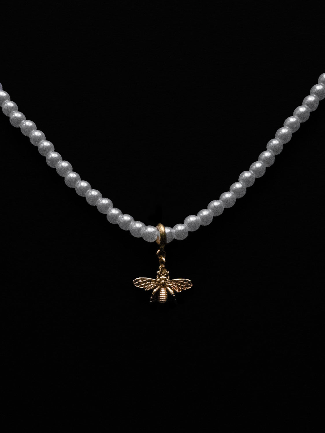 Tiny Pearl Necklace with Bee Charm 1475e0a2 fe3e 4acb b019 a9840d1d7116