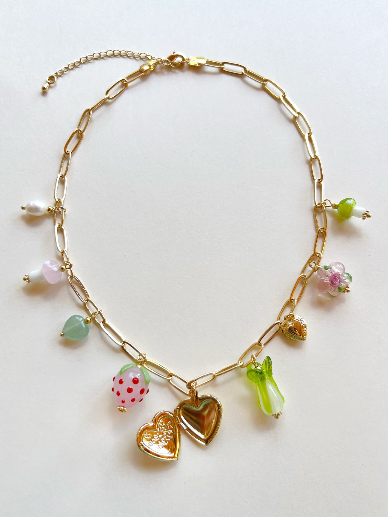 pink strawb necklace4