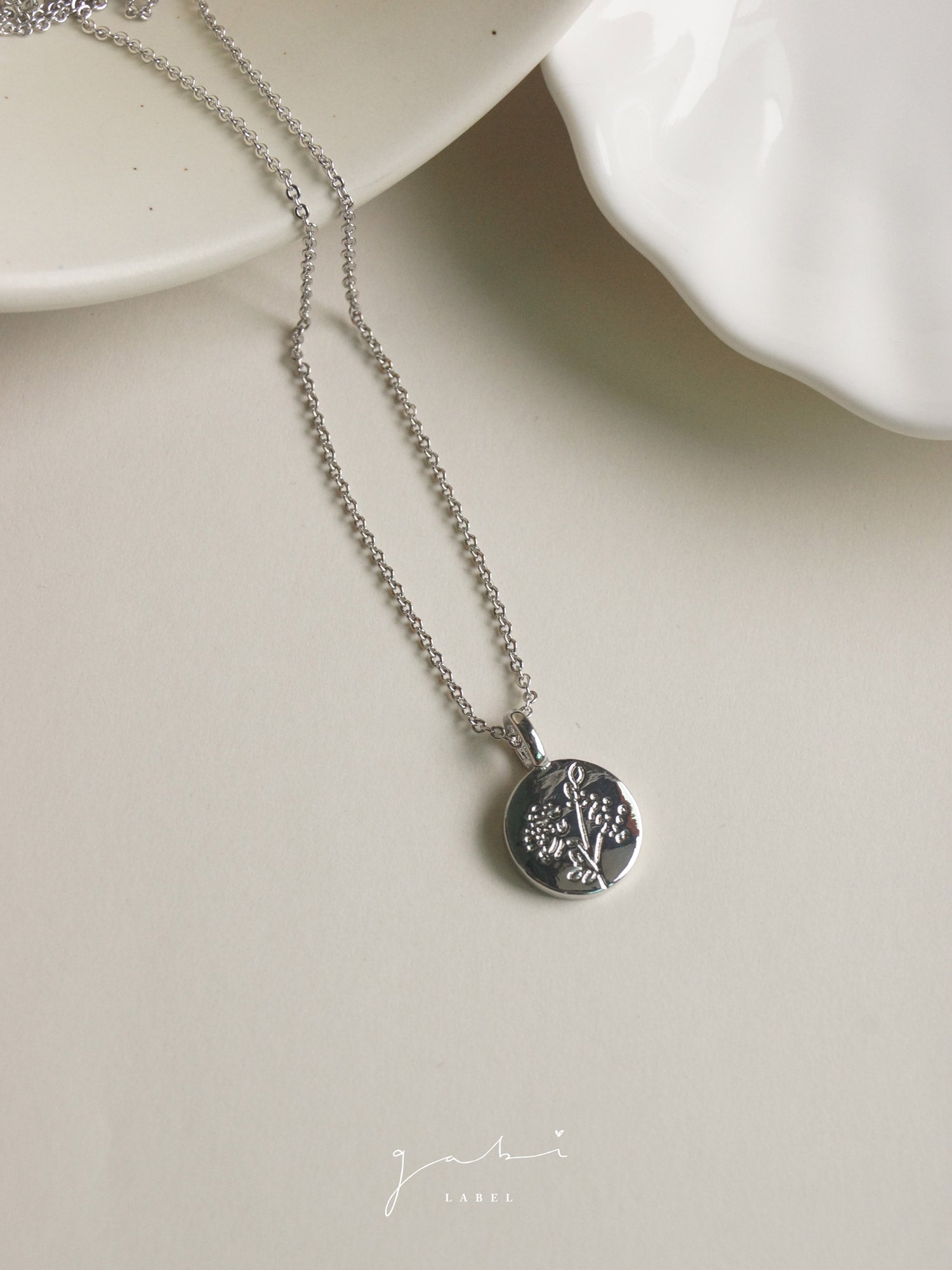 Baby's Breath Pendant Necklace - Silver