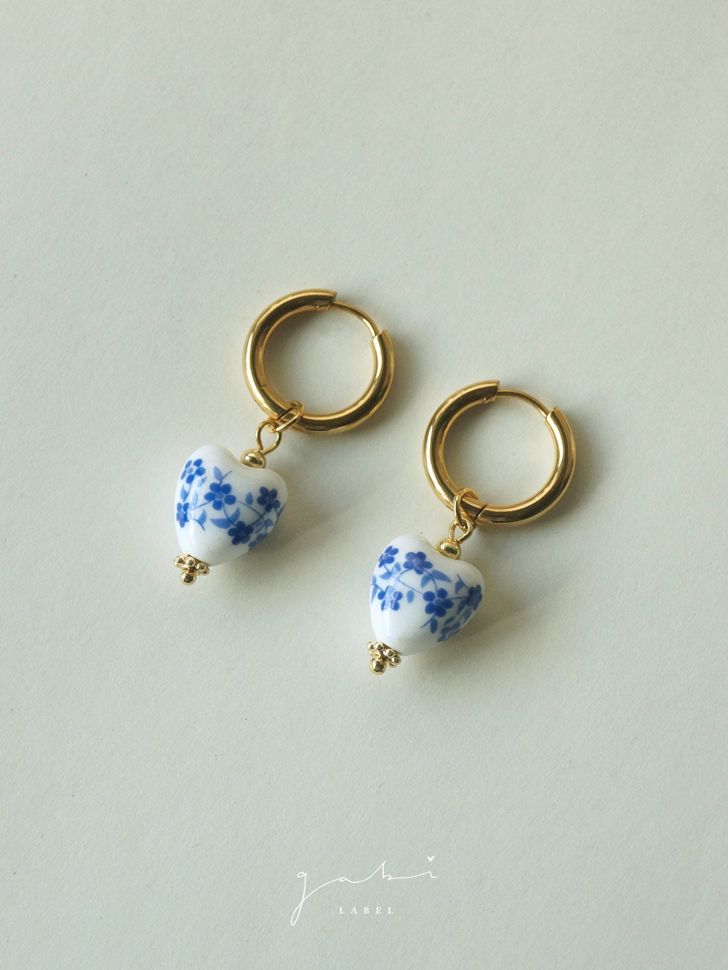 Boucles d'oreilles créoles en forme de cœur en céramique - Bleu