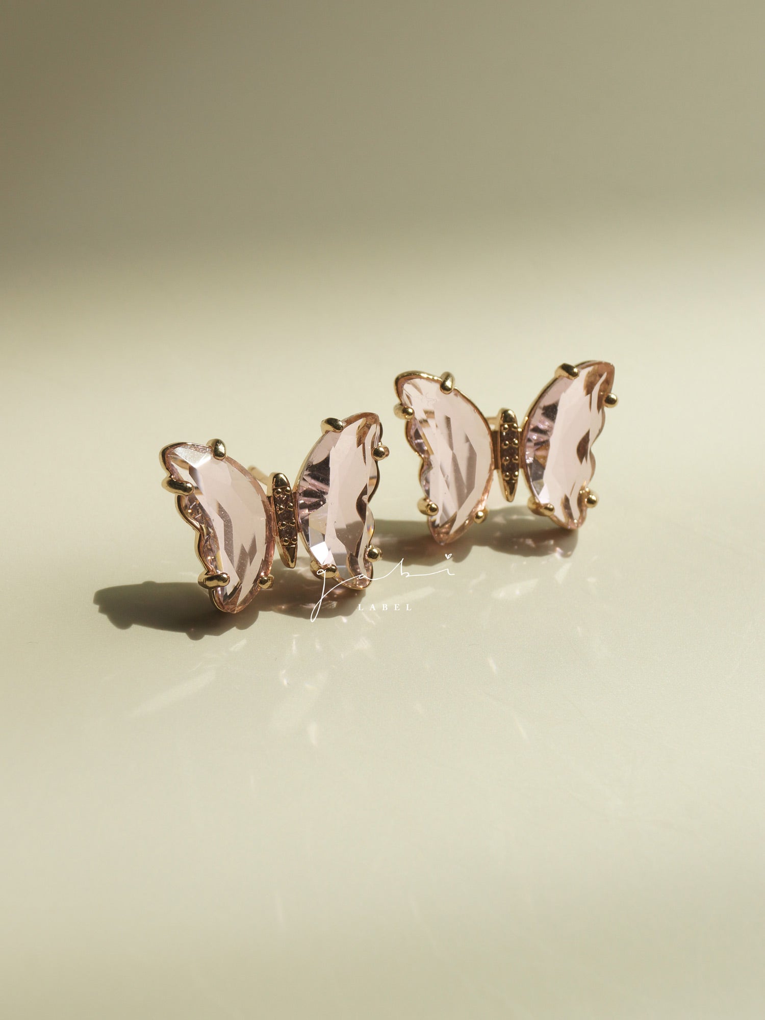 butterfly pink2logo