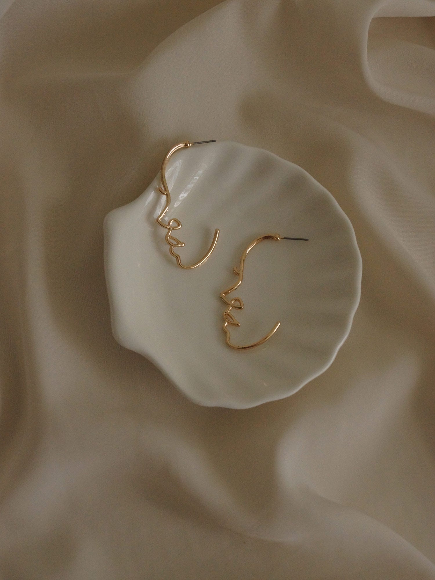 Soini Earrings