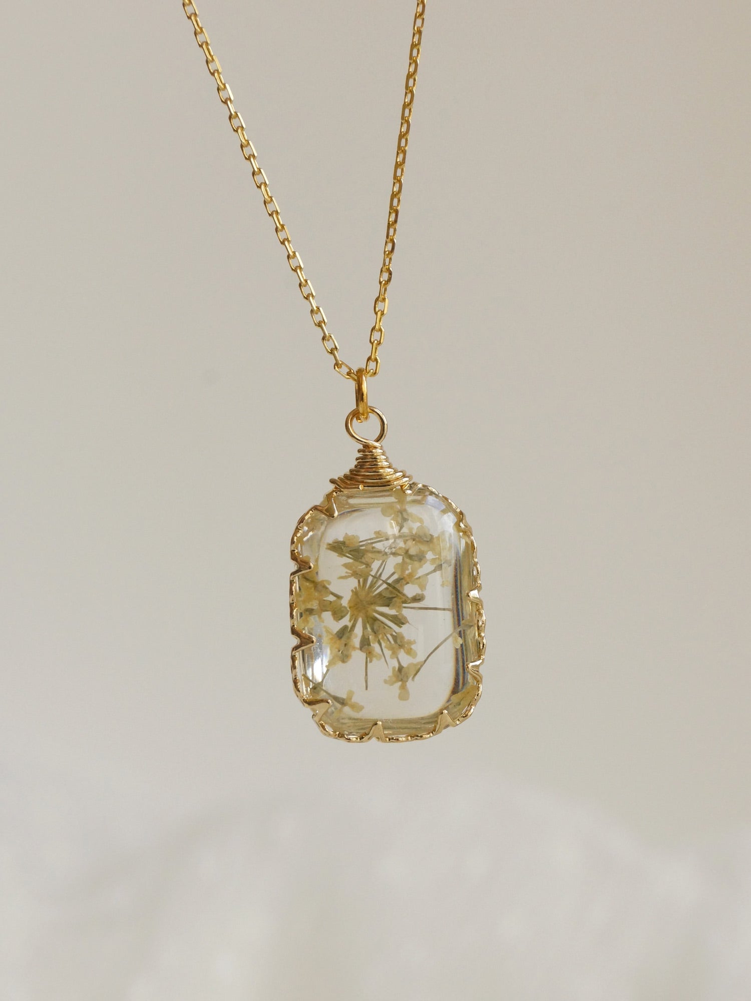 GINNY Flower Necklace *18K Gold-plated