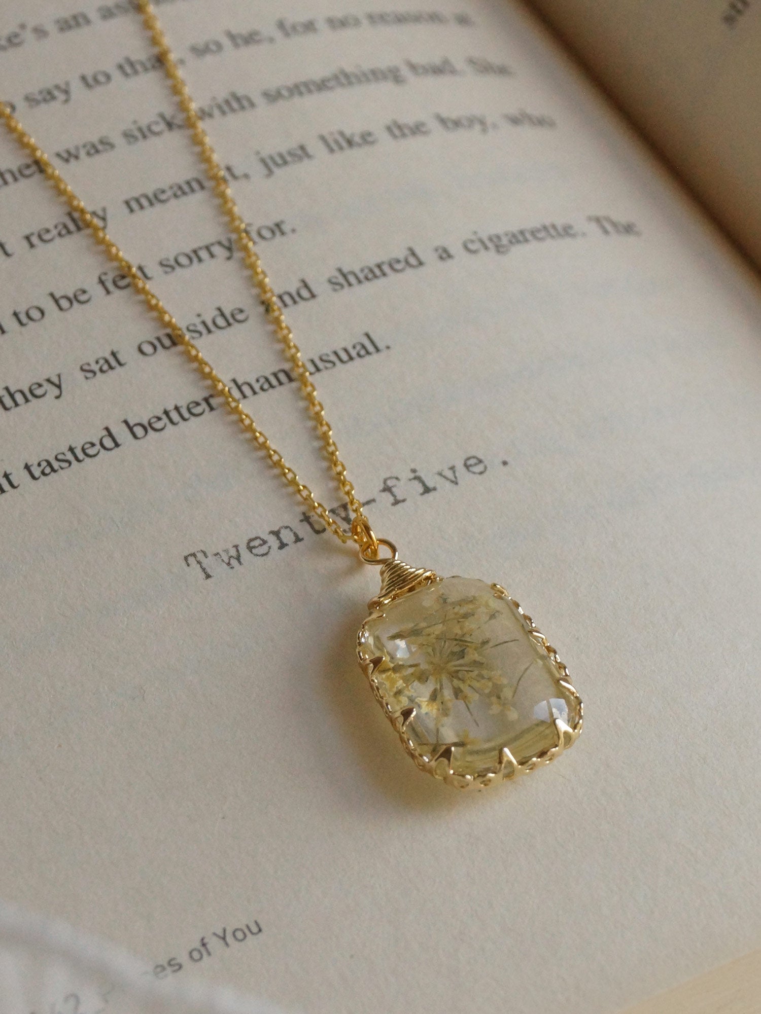GINNY Flower Necklace *18K Gold-plated