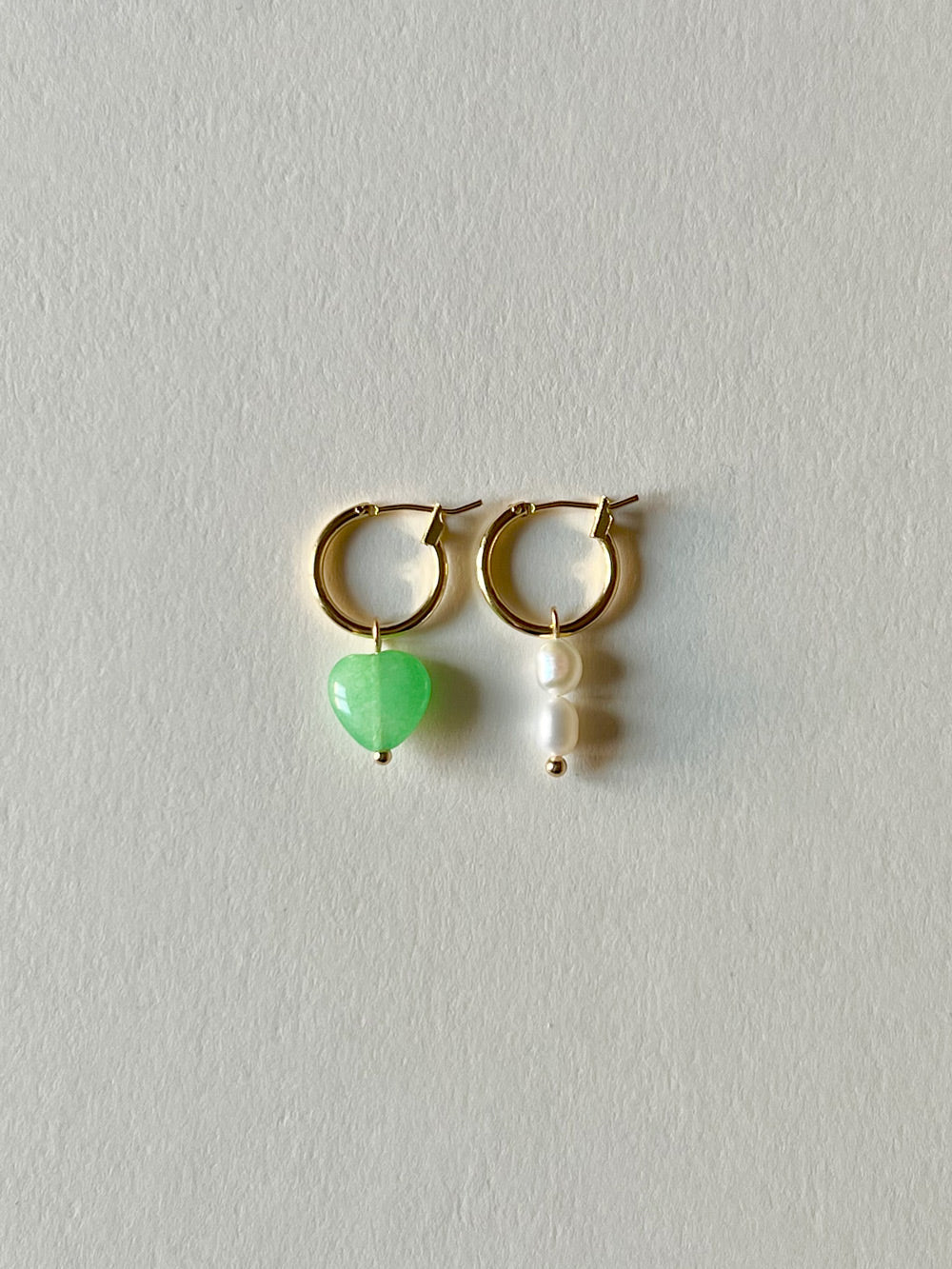 Boucles d'Oreilles Créoles Pierres Dépareillées - Jade Vert/Perles