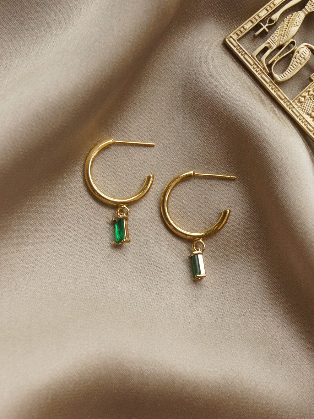 Créoles ILLUMINATE - Vert émeraude *Plaqué or 18 carats