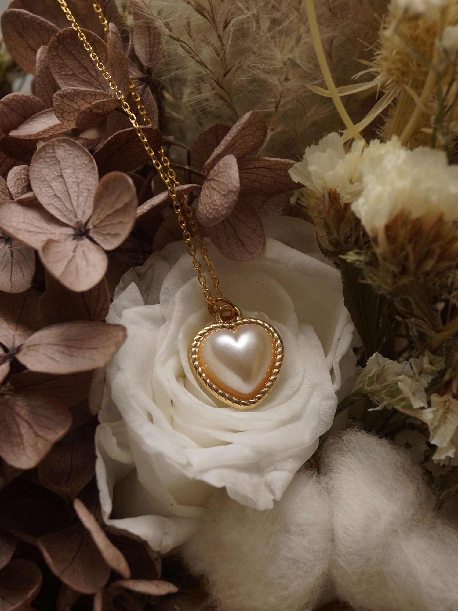 LILITH Heart Pearl Necklace *18K Gold-plated