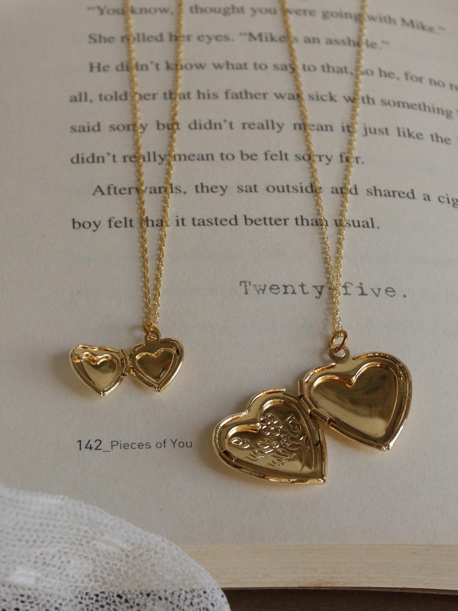 ELLIE Locket Necklace *18K Gold-plated