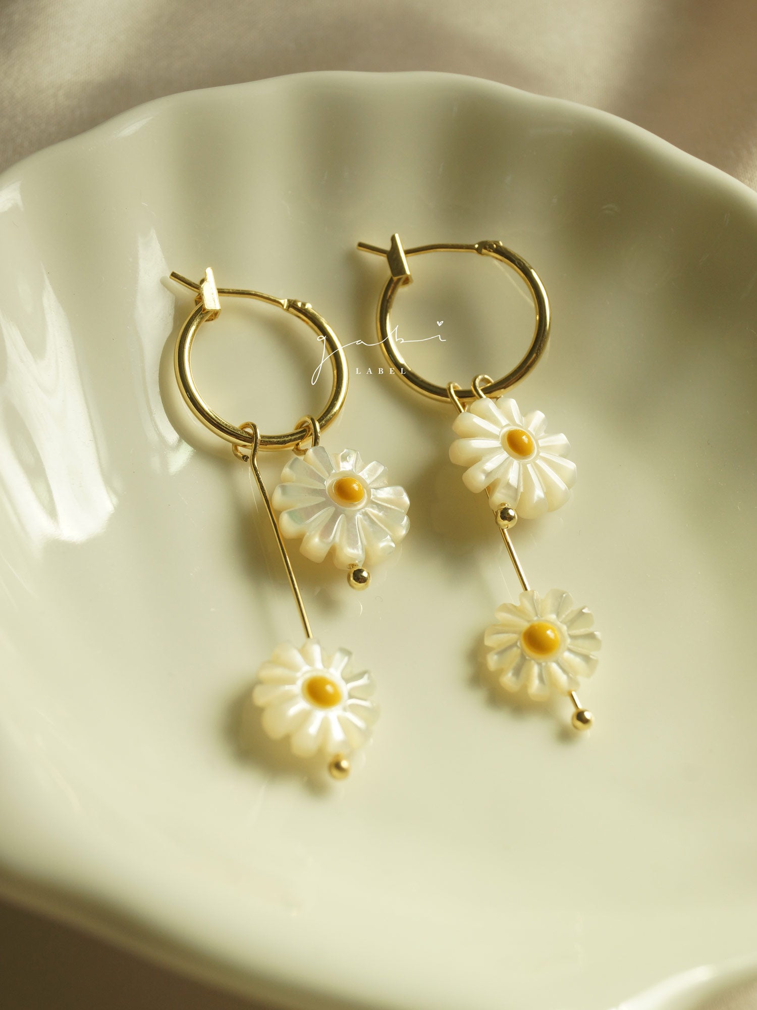Cerceaux de marguerite superposés - Coquille naturelle