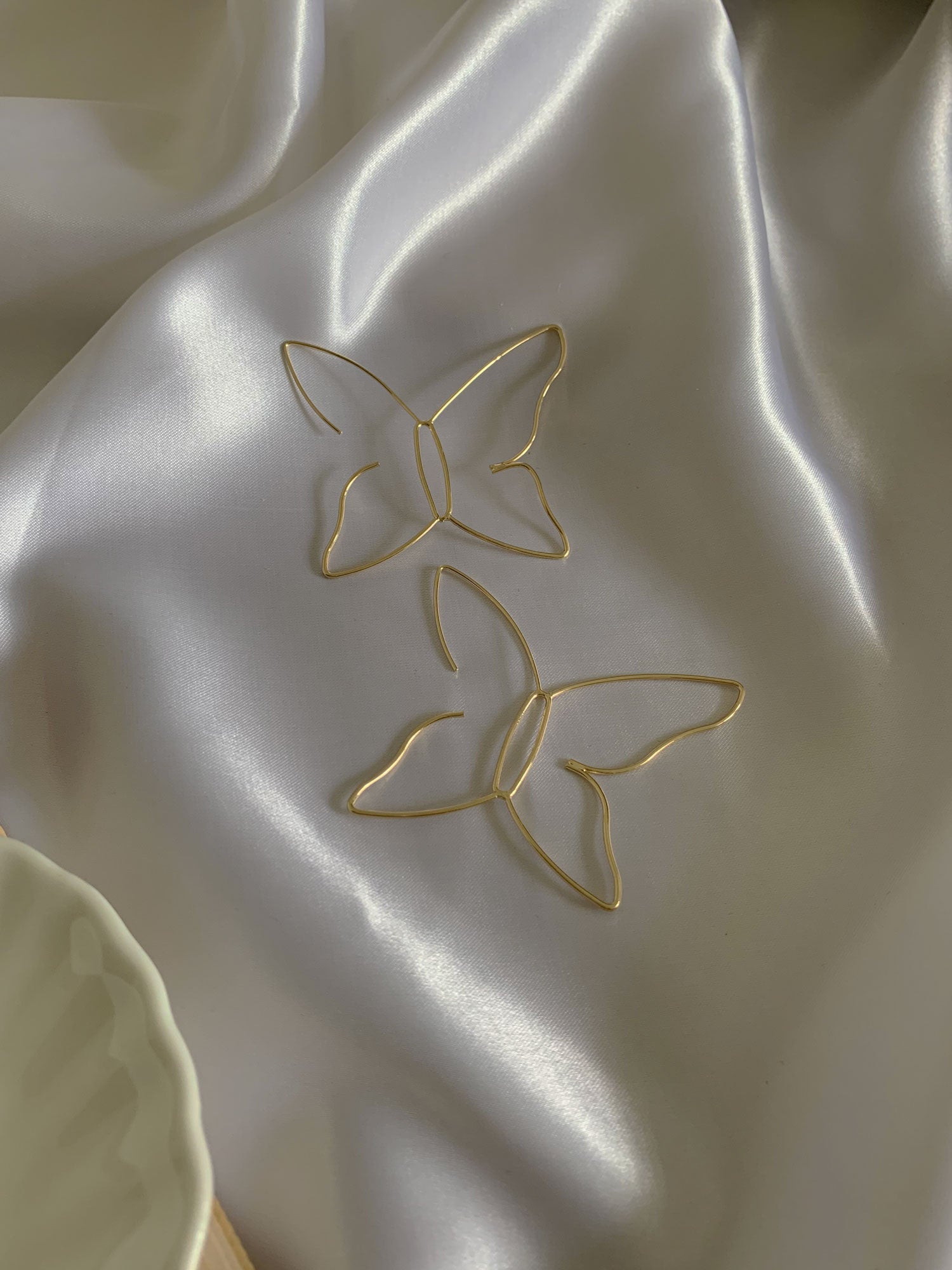 Papillon (Butterfly) Hoops