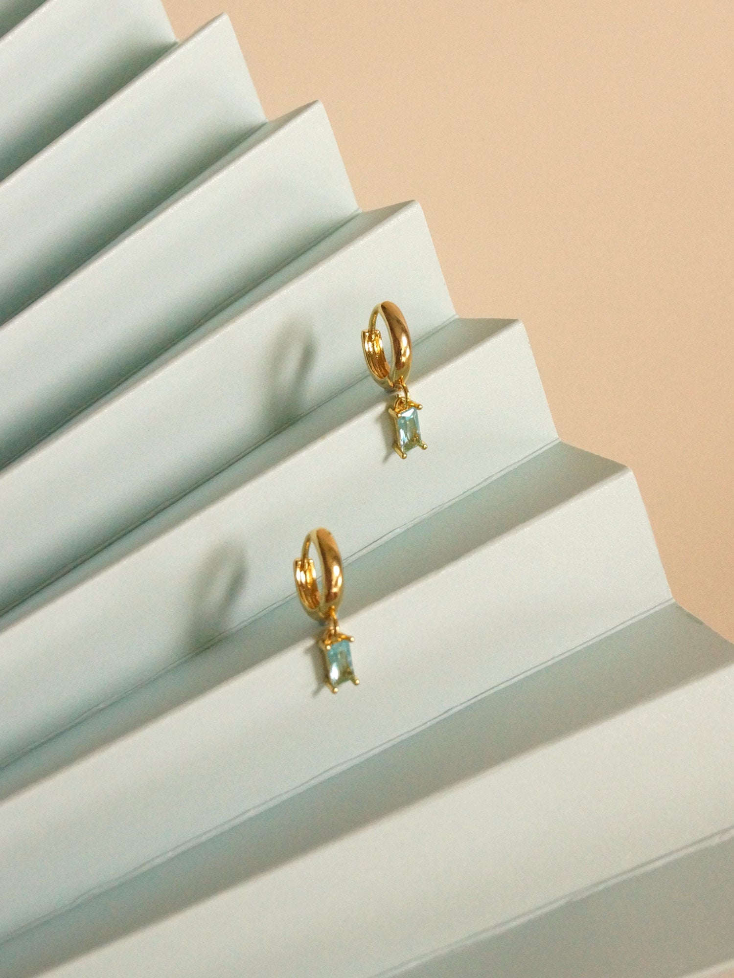 REVERIE Huggies - Aqua *Plaqué or 18 carats