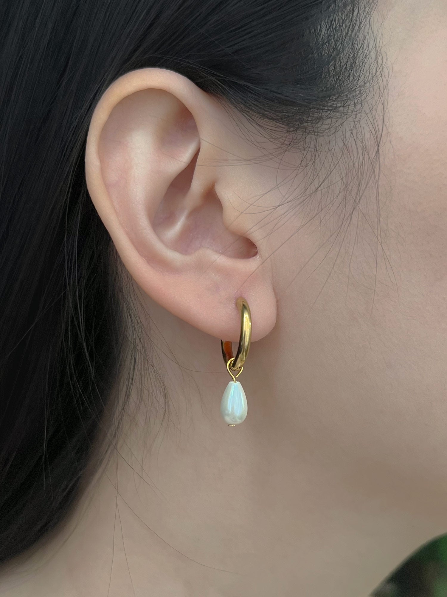 Teardrop Stainless Steel Hoops - Pearls Mini