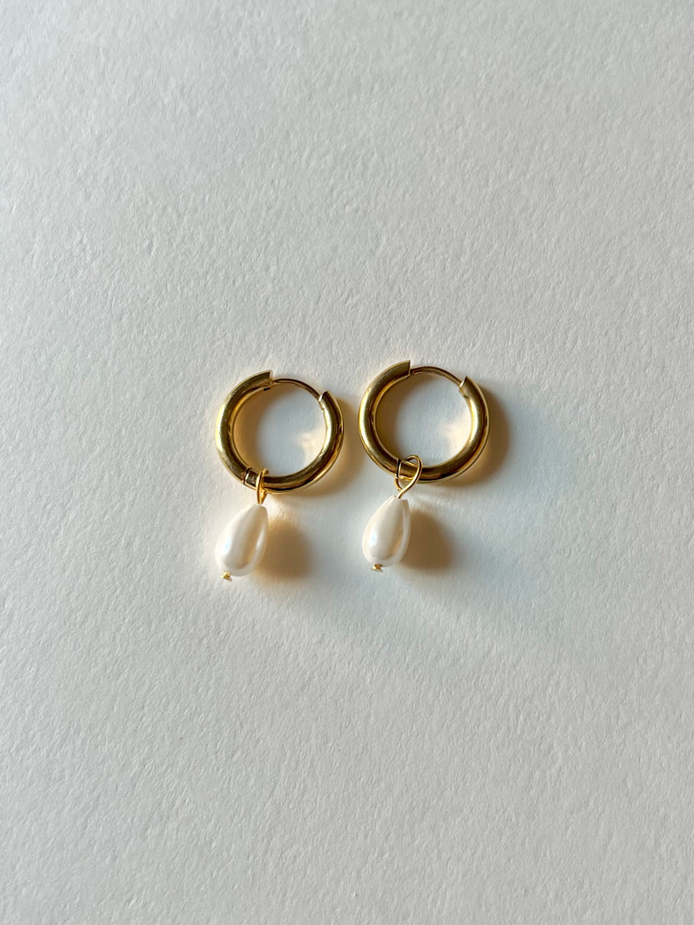 Teardrop Stainless Steel Hoops - Pearls Mini