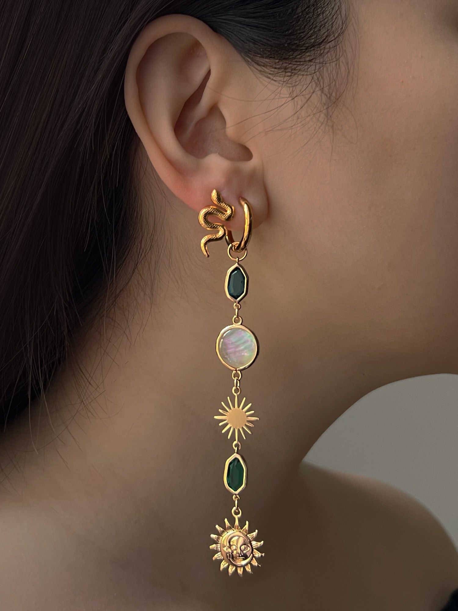 Les boucles d'oreilles créoles visionnaires