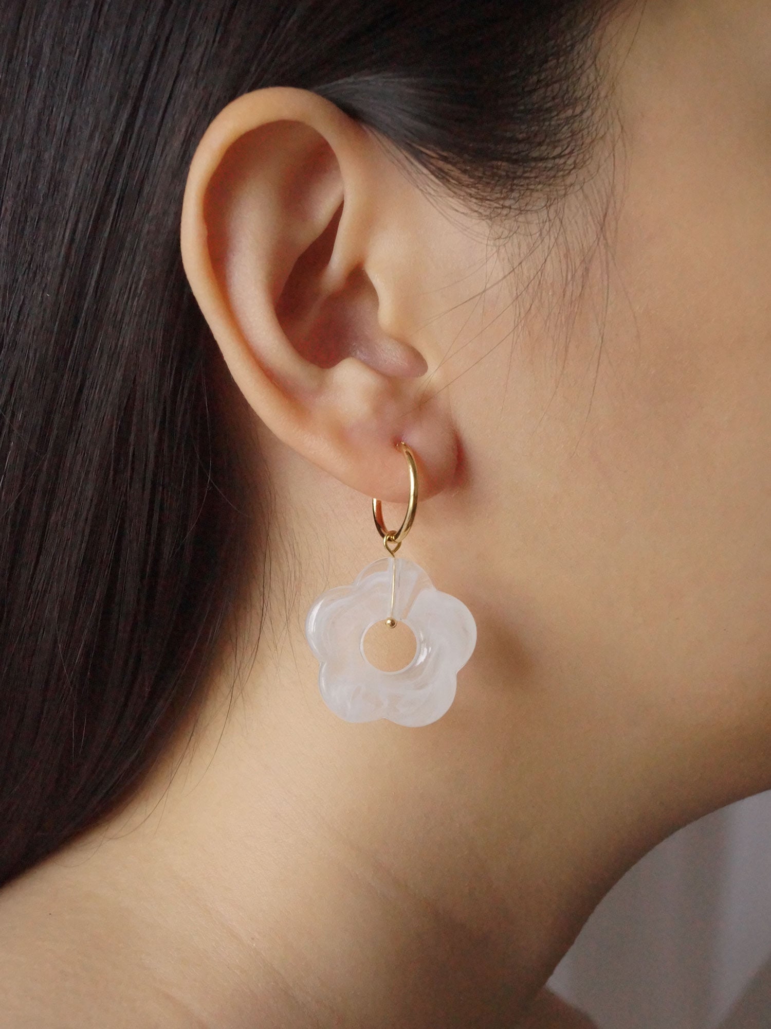 Little Flower Hoops - Marbled Oat *18K Gold-plated
