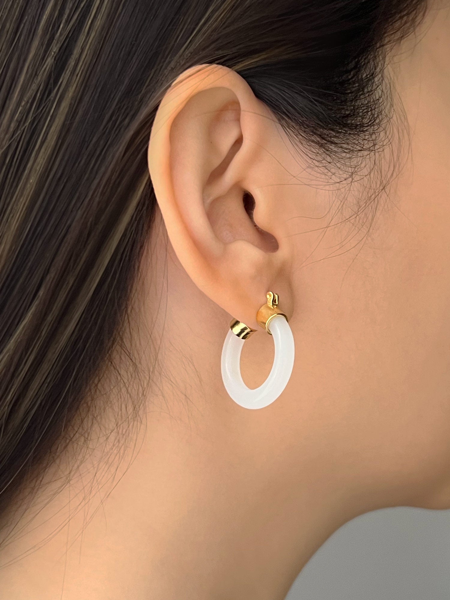 white jade hoops model