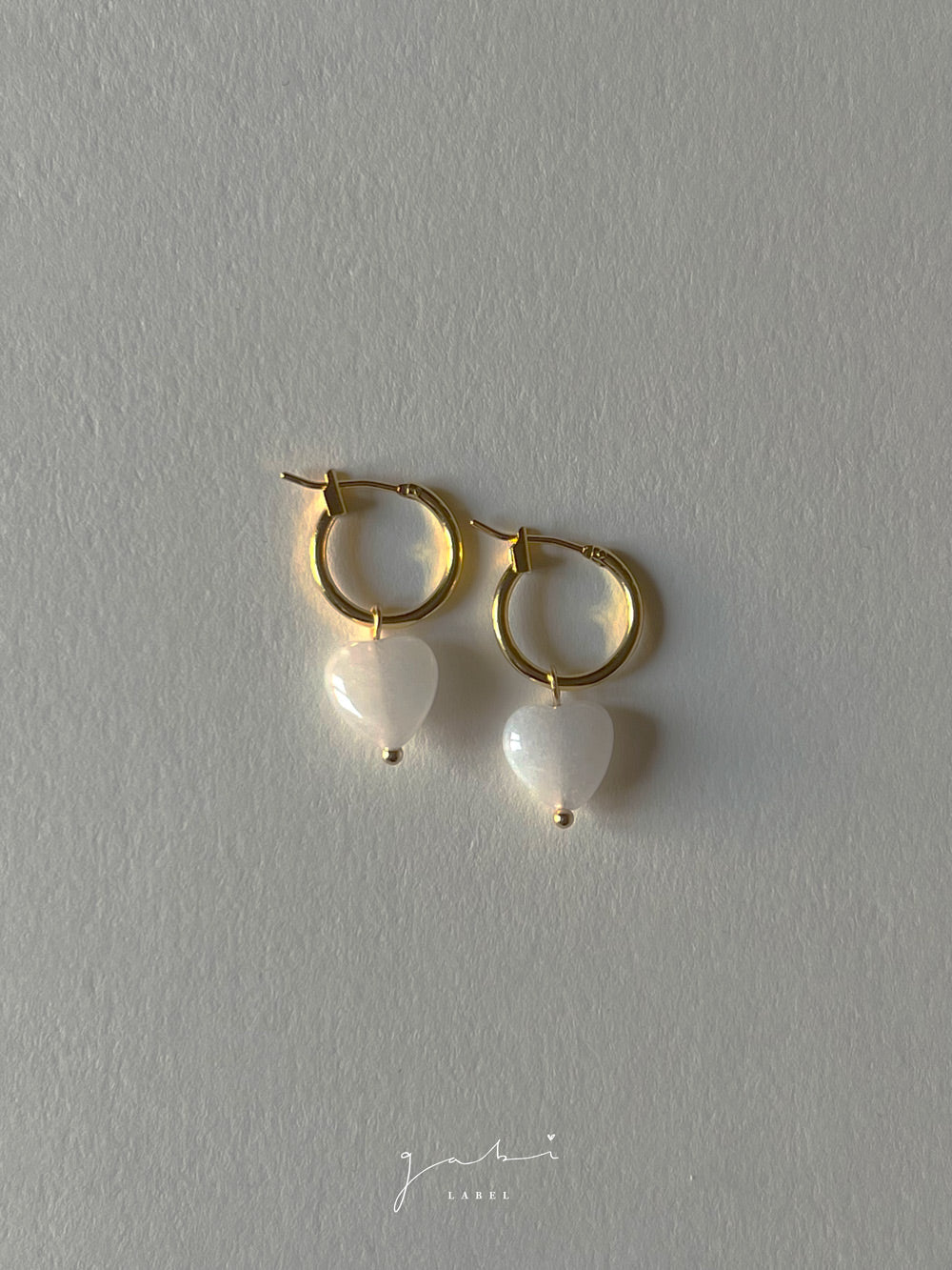 Boucles d'oreilles créoles cœur en jade blanc