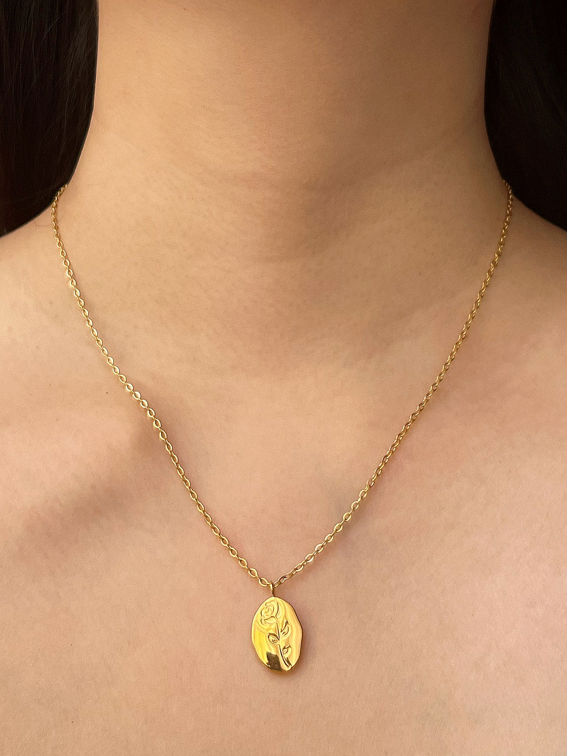 Carved Rose Pendant Necklace5