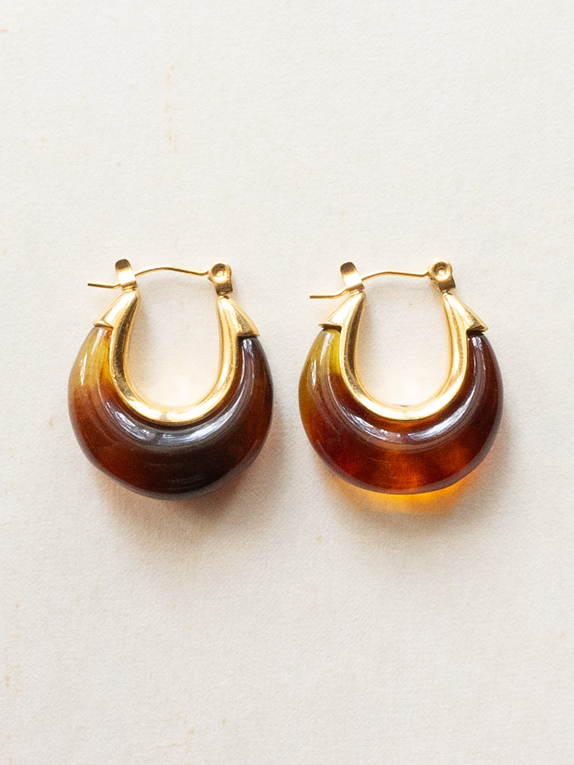 Chic Resin Hoops   Reddish brown1