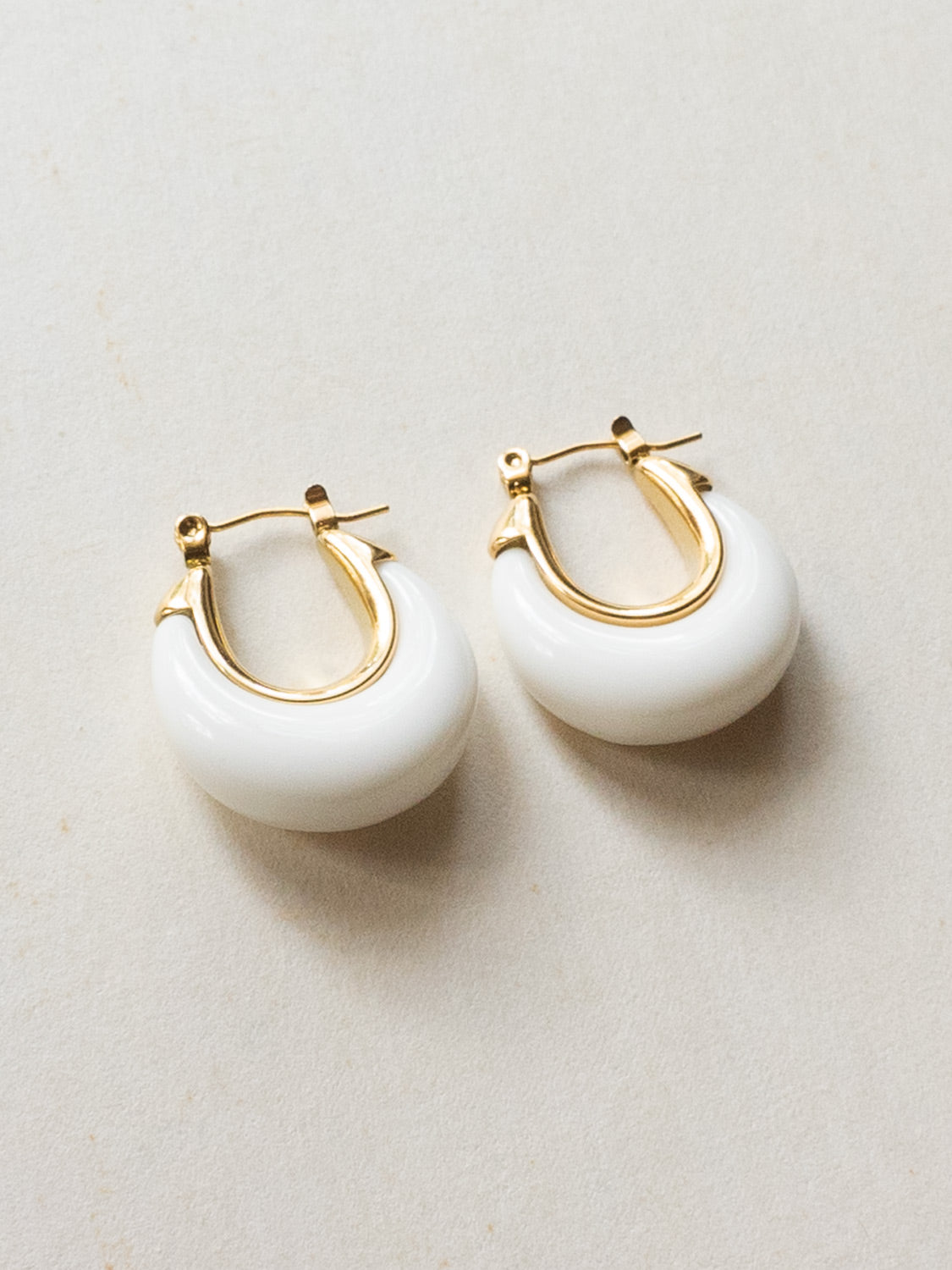 Chic Resin Hoops   White2