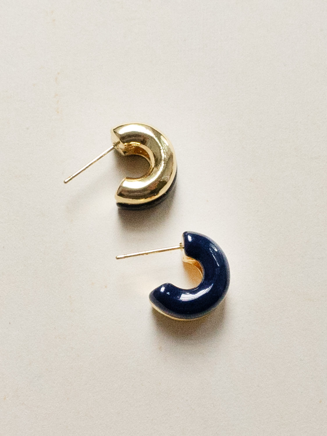 Chunky Enamel Earrings   Dark Blue