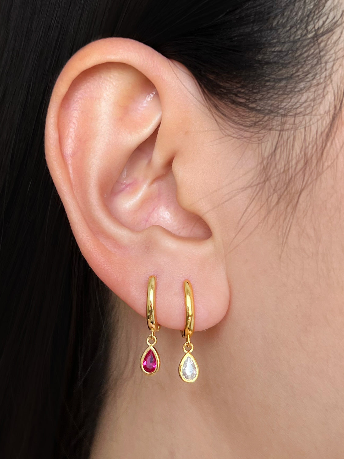 Classic Teardrop Huggies, S925 - Magenta, Gold