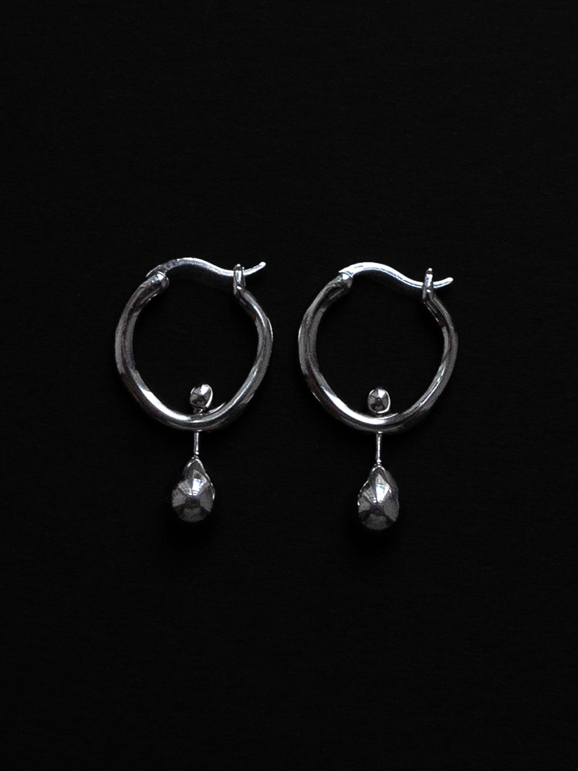 Droplet Hoops   Silver dark