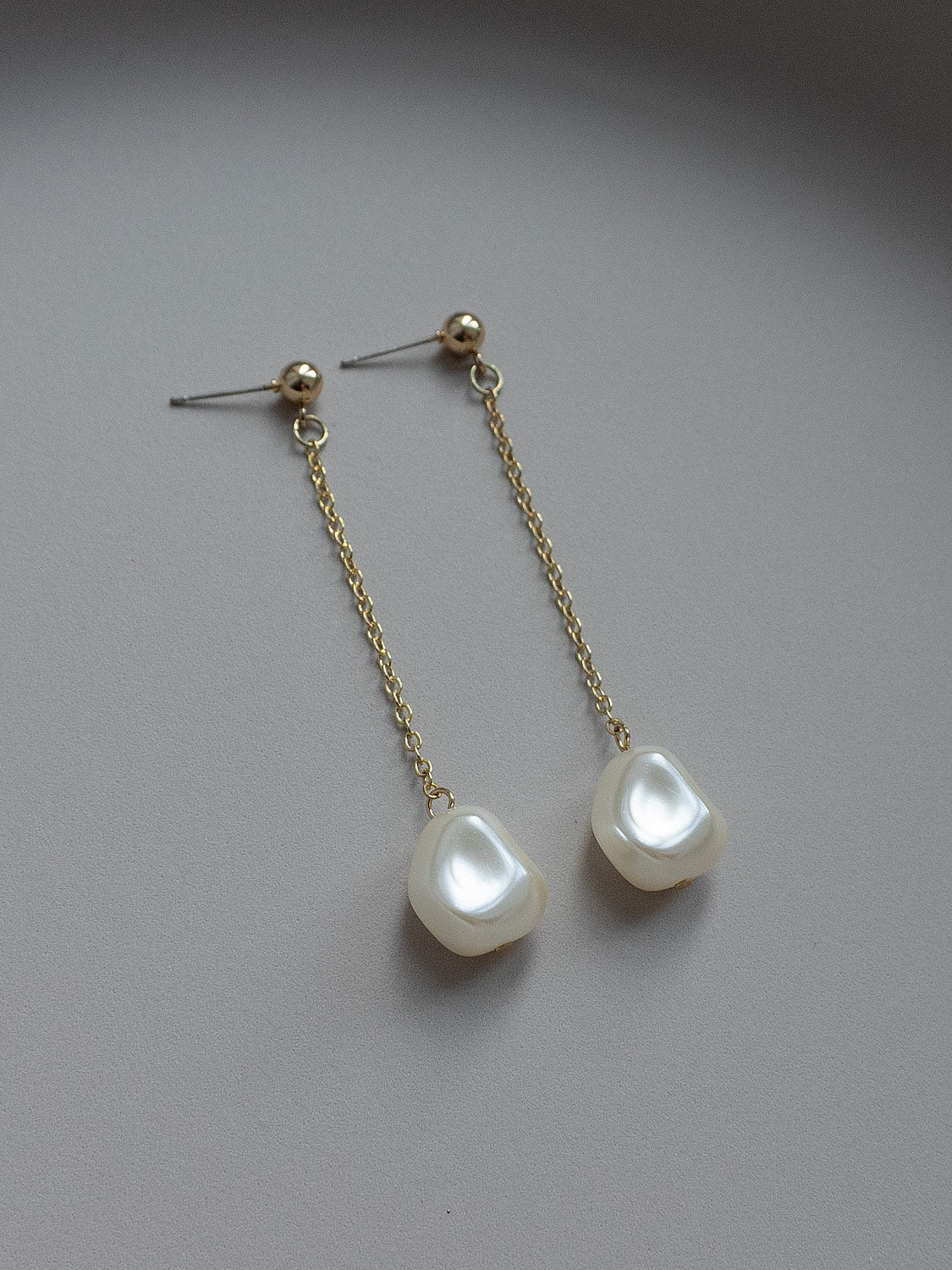 Jumbo Pearl Dangling Earring2