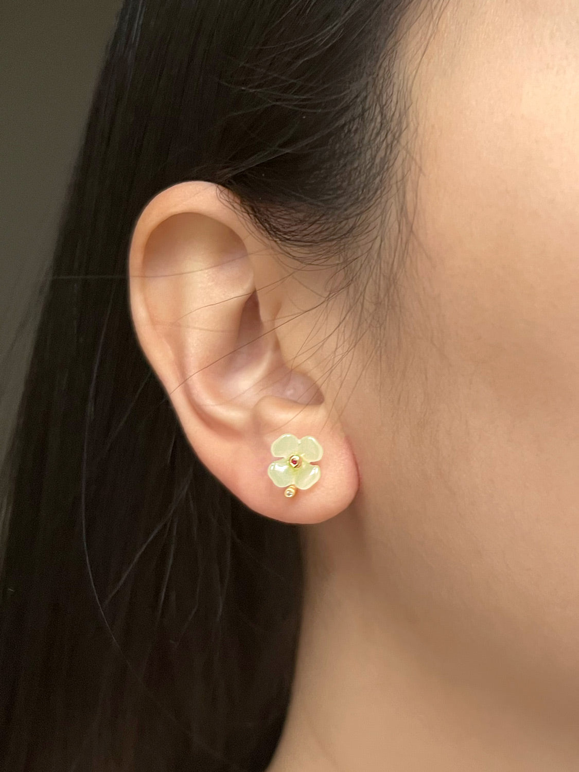 Lucky Clover Jade Earstuds   Green modele