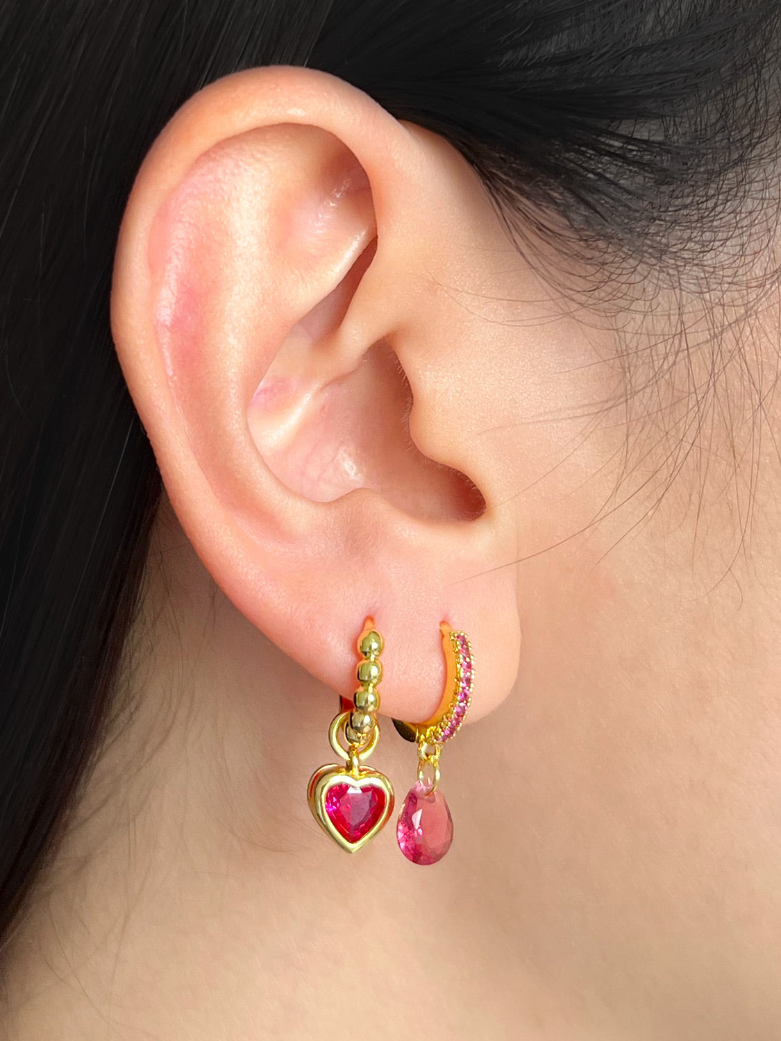 Boba Huggies with Heart Gemstone, S925 - Magenta, Gold