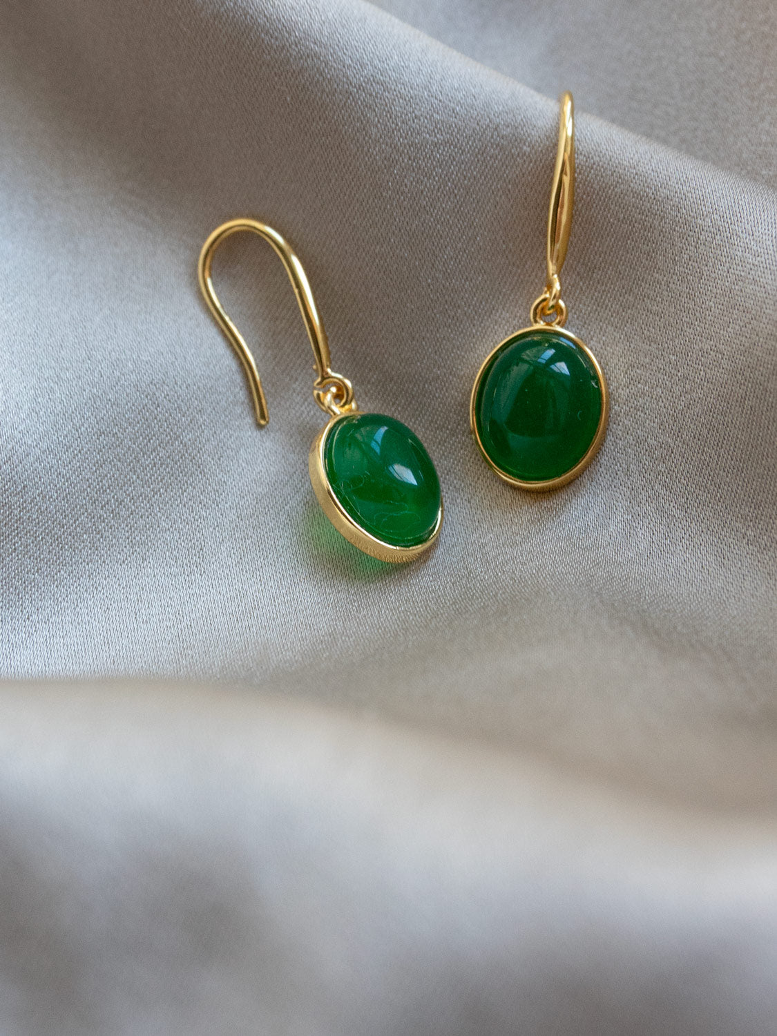 Oval Jade Dangle Earrings   Green4
