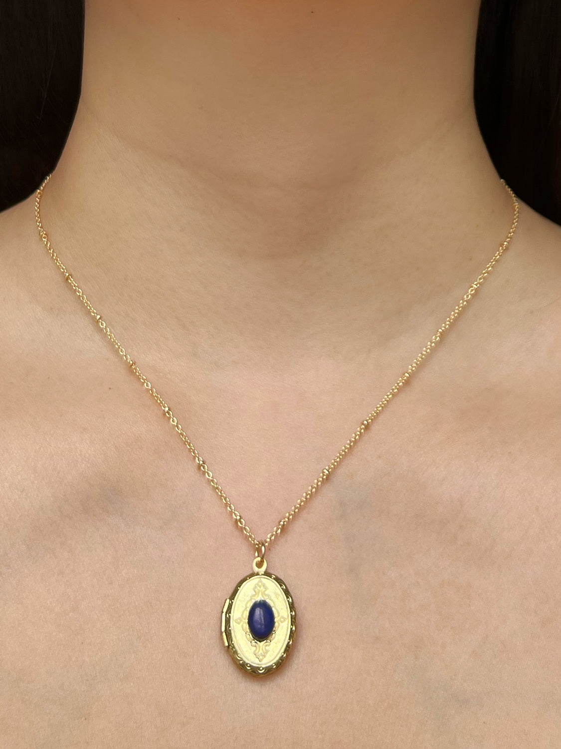 Oval Locket Pendant Necklace - Lapis Lazuli