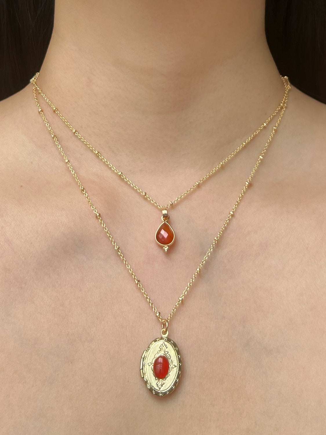 Oval Locket Pendant Necklace   Orange Red Agate b27a0e71 3af7 453e 9b06 caf917a037e4