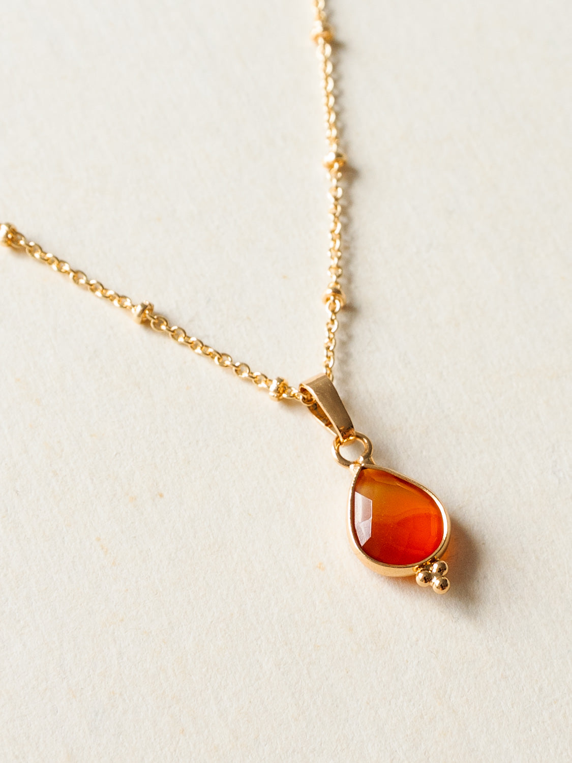 Spiritborn Necklace - Orange-Red Agate