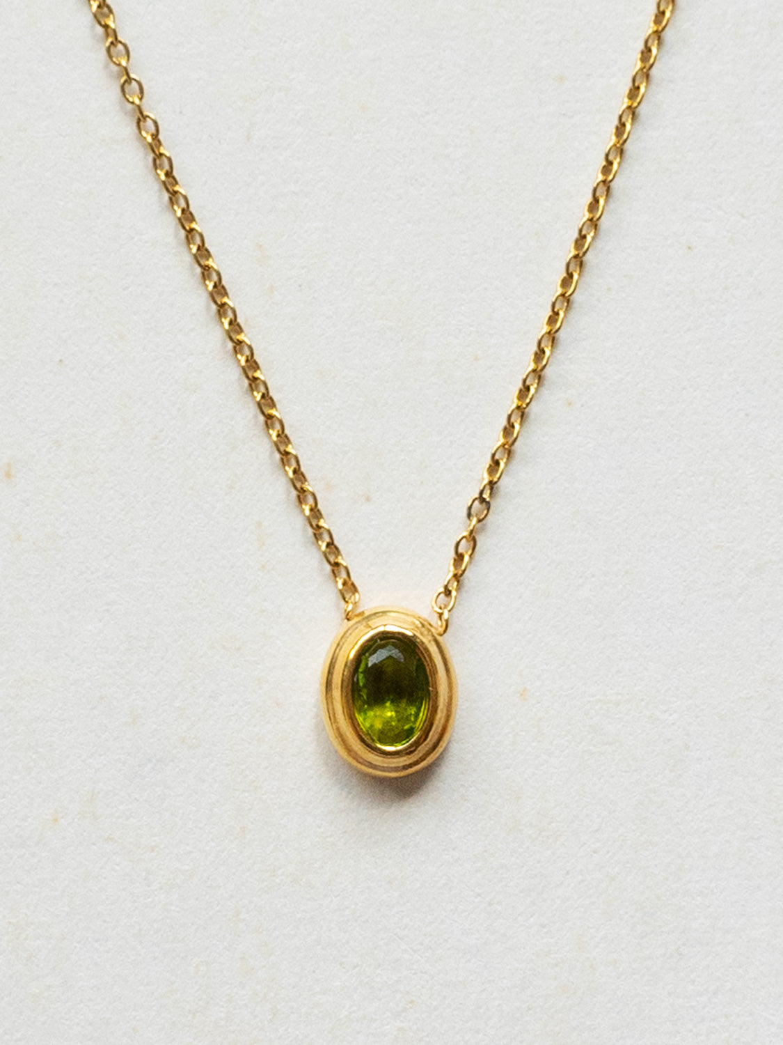 Stainless Steel Necklace With Oval Gemstone   Apple Green1