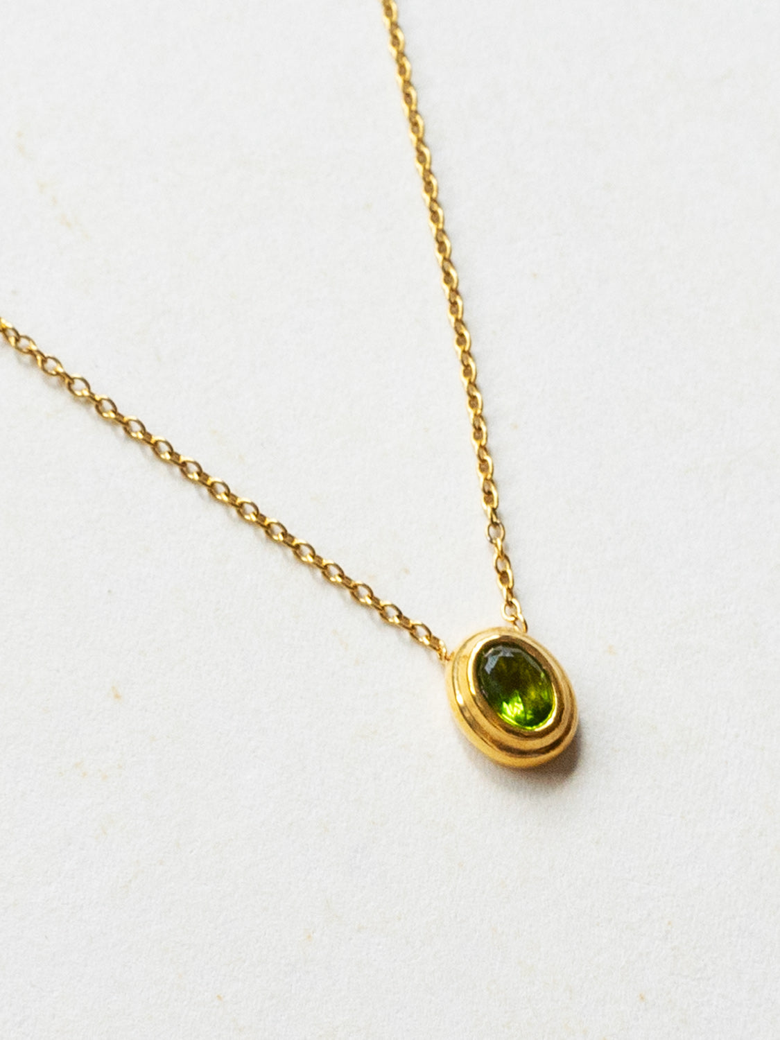 Stainless Steel Necklace With Oval Gemstone - Apple Green