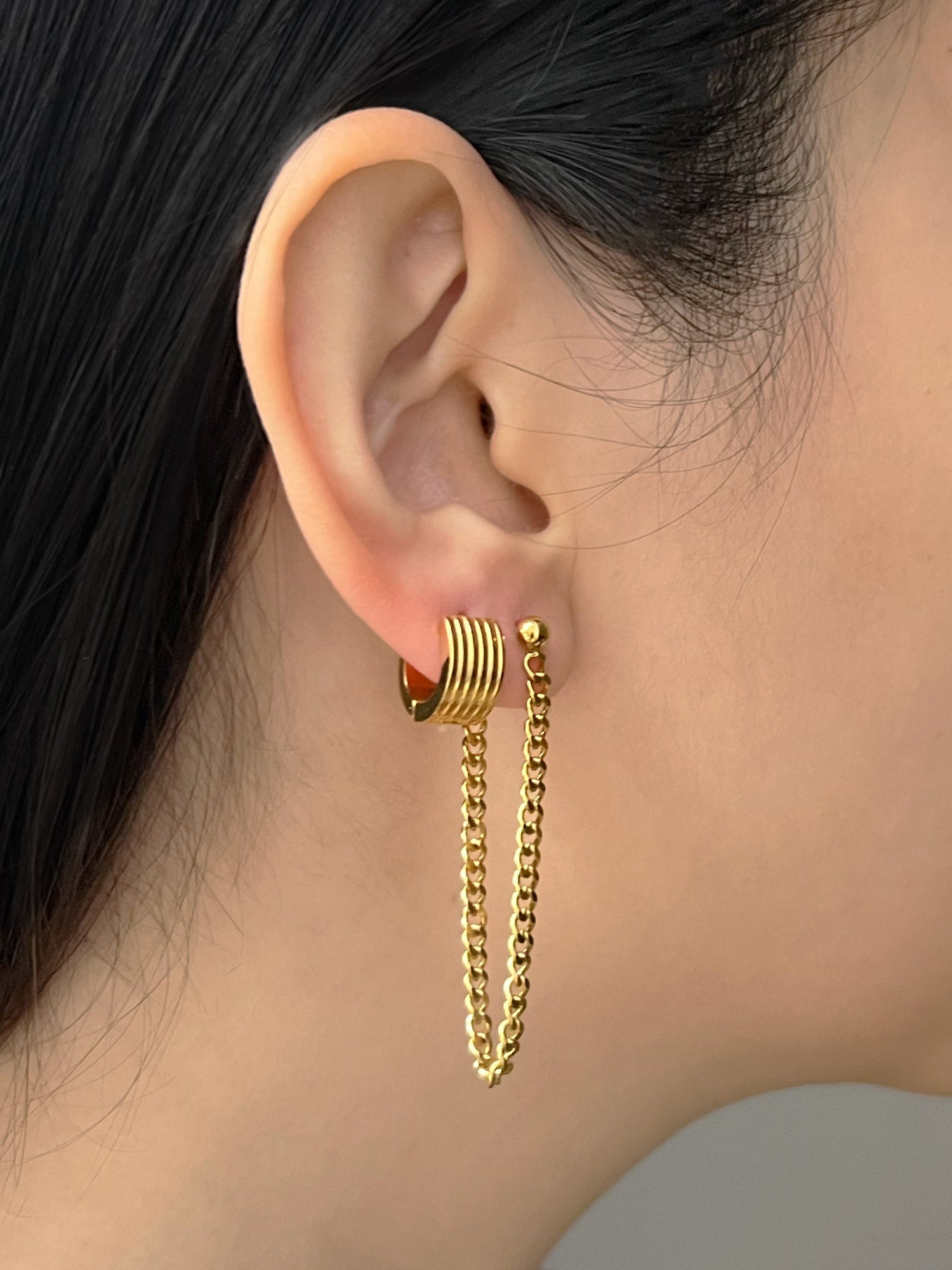 Boucles d'oreilles élégantes en chaîne dorée