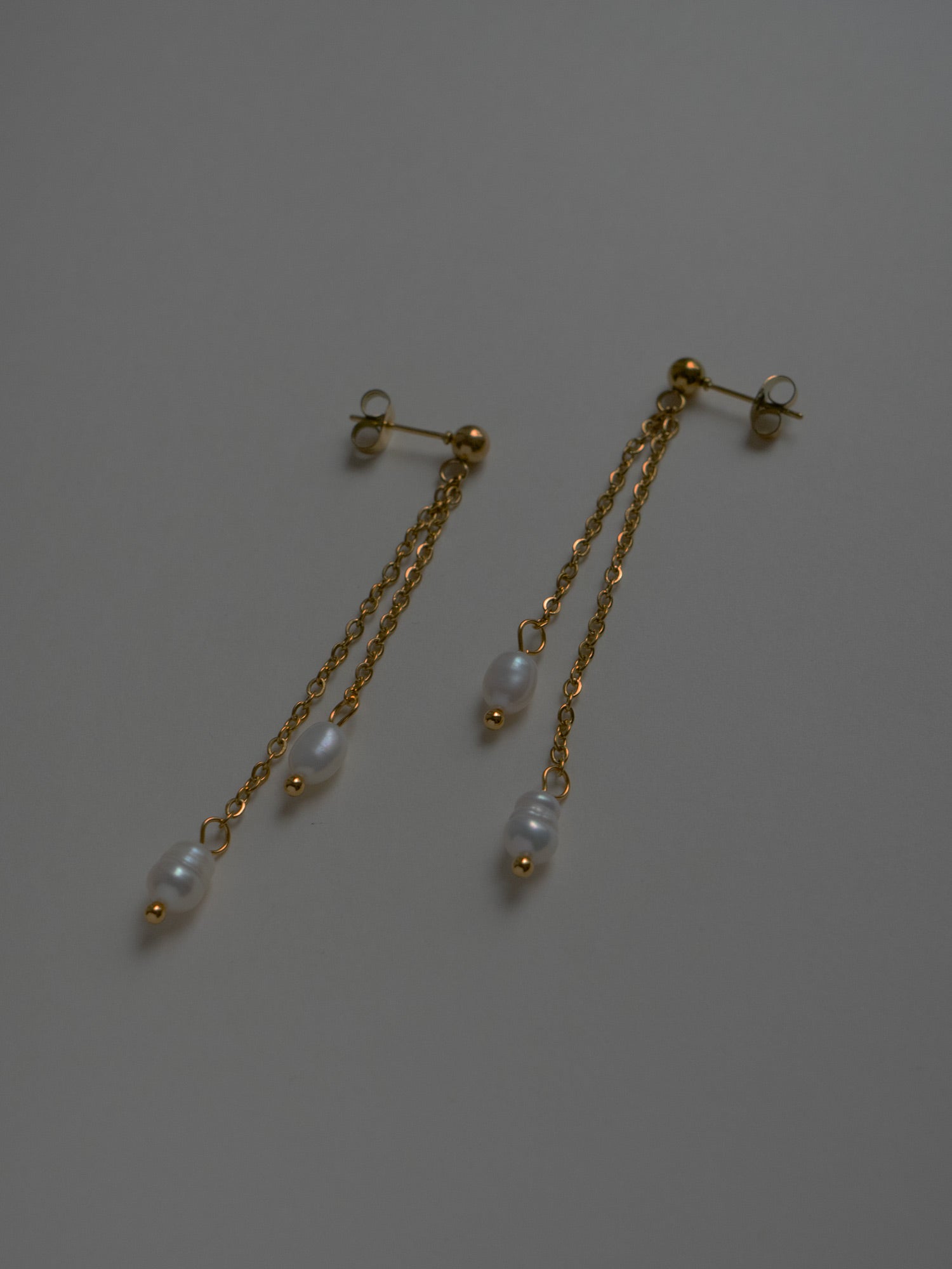 Tiny Dangling Pearls Earrings