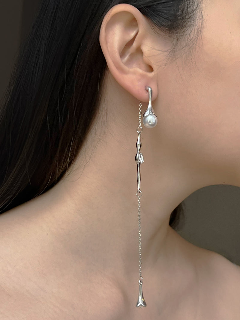 Asymmetry Elixir Earrings - Silver