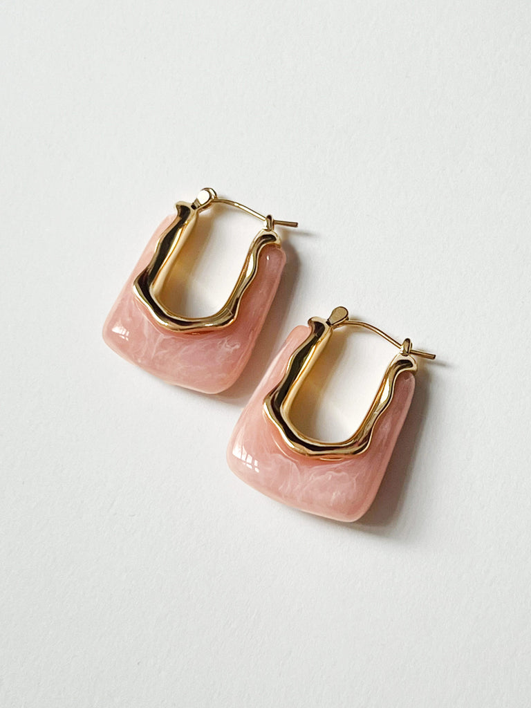 Rectangular Gemstone Twist Ring - Pink – Gabi The Label