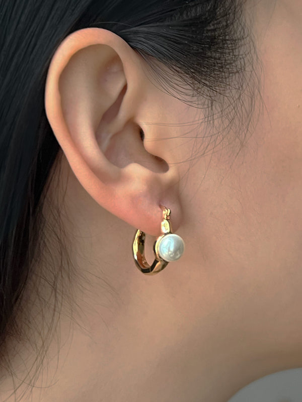 Solo Pearl Hoop Earrings
