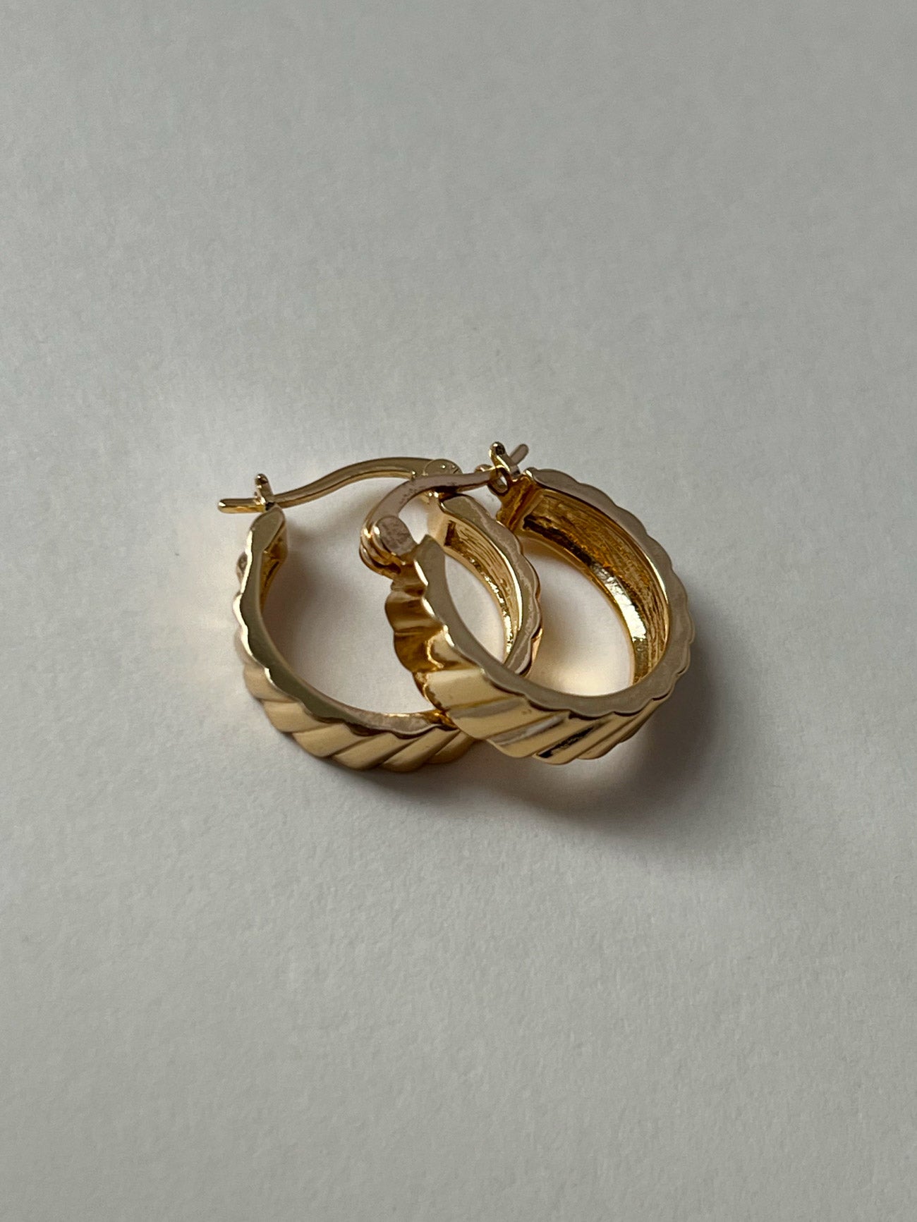 Small Wave Gold Hoops