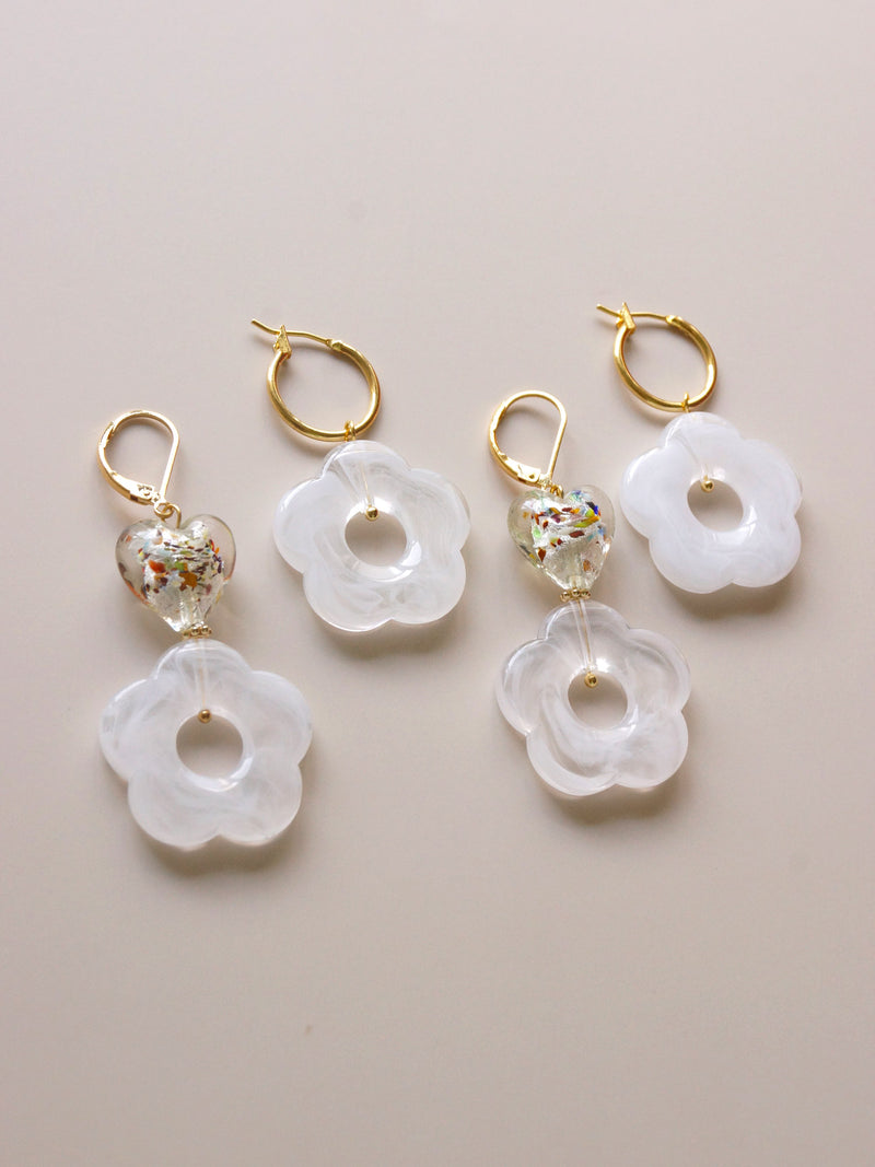 Little Flower Hoops - Marbled White *18K Gold-plated