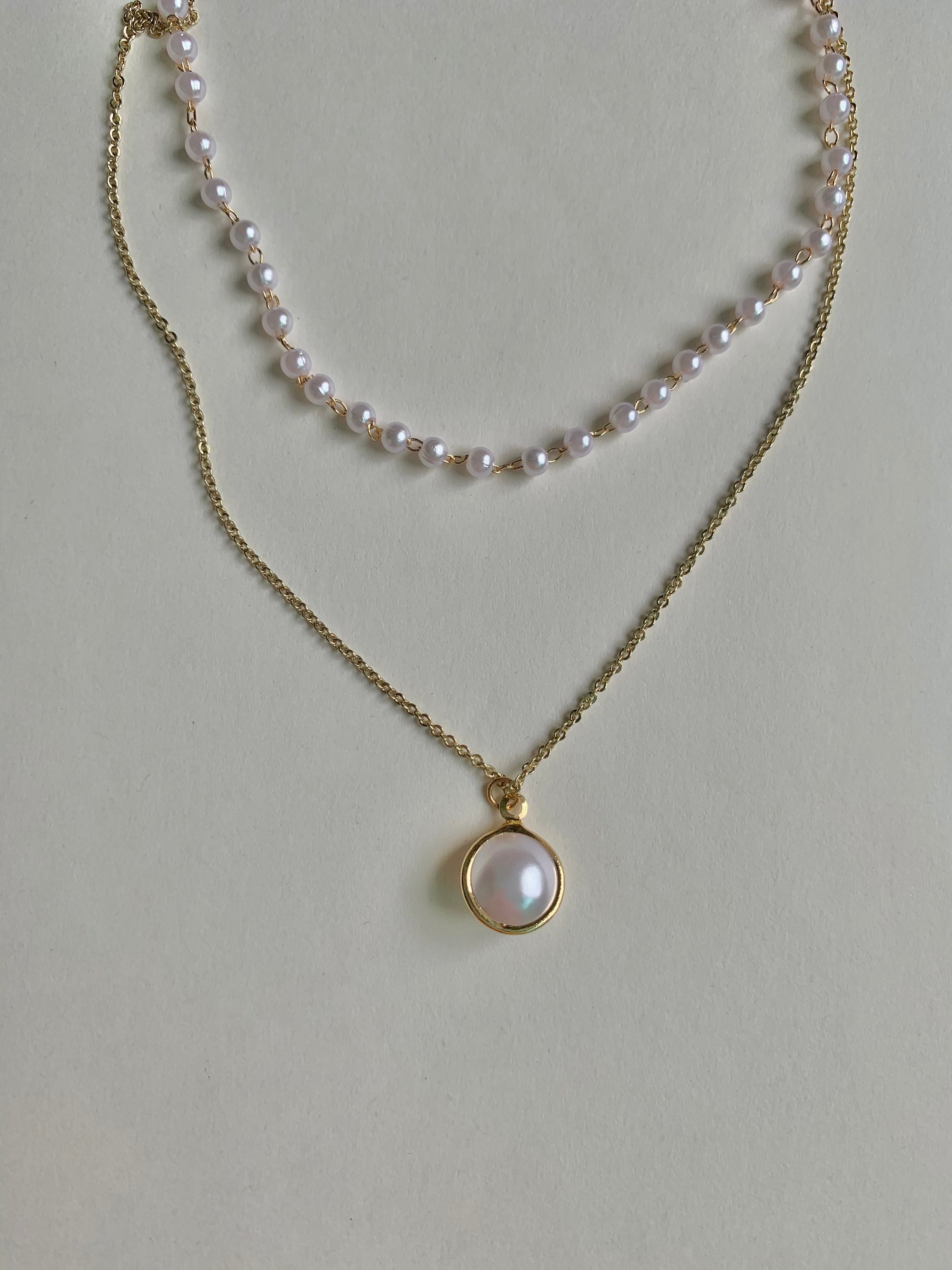 Collier superposé de perles