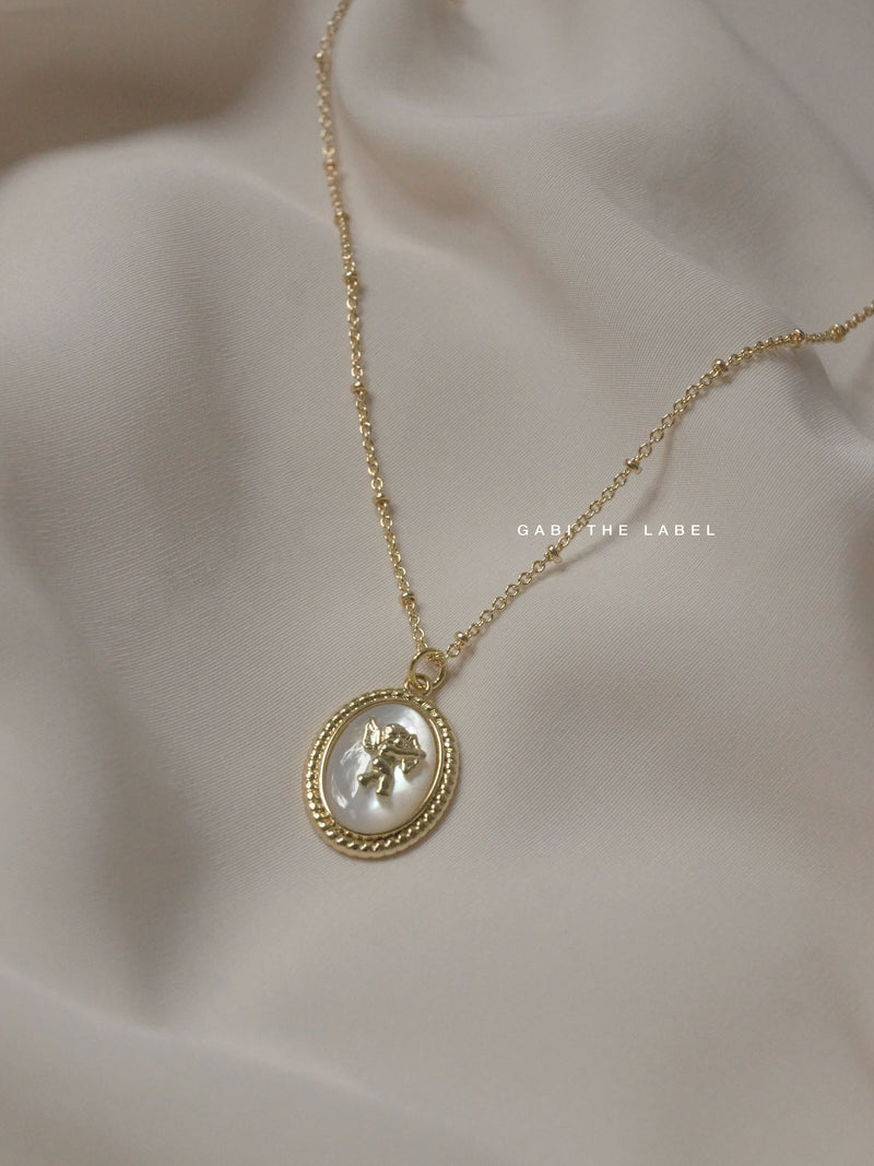Amor Shell Necklace *14K Gold-plated